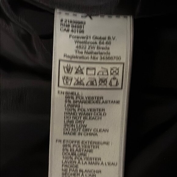 Zara Classic Black Blazersize smallwith pocketslined one - Picture 3 of 9